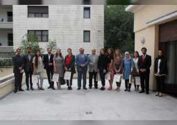 سفير الدولة يكرم طلاب جامعة بوخارست المشاركين في مسابقة ضمن " عام زايد " 