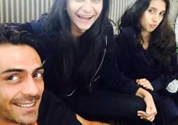 Arjun Rampal shows daddy love for adorable daughters