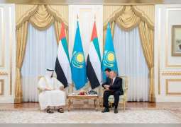 محمد بن زايد يبحث مع رئيس كازاخستان تعزيز علاقات البلدين و القضايا الإقليمية و الدولية