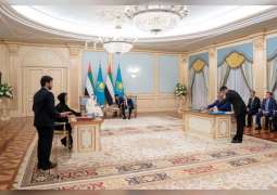 محمد بن زايد و رئيس كازاخستان يشهدان توقيع اتفاقيتين ومذكرة تفاهم بين البلدين