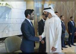 Mohamed bin Zayed meets UAE students in Astana