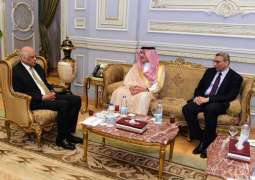 رئيس مجلس النواب المصري يستقبل سفير المملكة لدى مصر