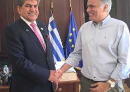 سفير الدولة يلتقي وزير الداخلية اليوناني
