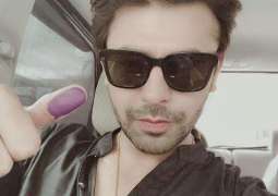 Farhan Saeed casts his vote, finally