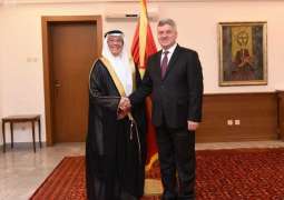 سفير المملكة لدى ألبانيا يقدّم أوراق اعتماده سفيرًا 