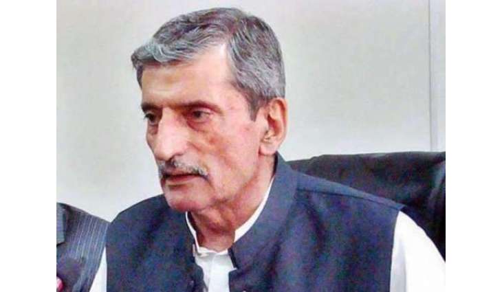 غلام احمد بلور بغیر شناختی کارڈ ووٹ دین اپڑ گئے
 شناختی کارڈ نہ ہون دی وجہ توں غلام احمد بلور نوں ووٹ پان توں روک دتا گیا