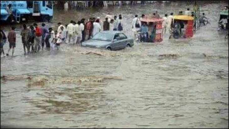 From Paris to Venice: Twitterati reacts over flooded Lahore