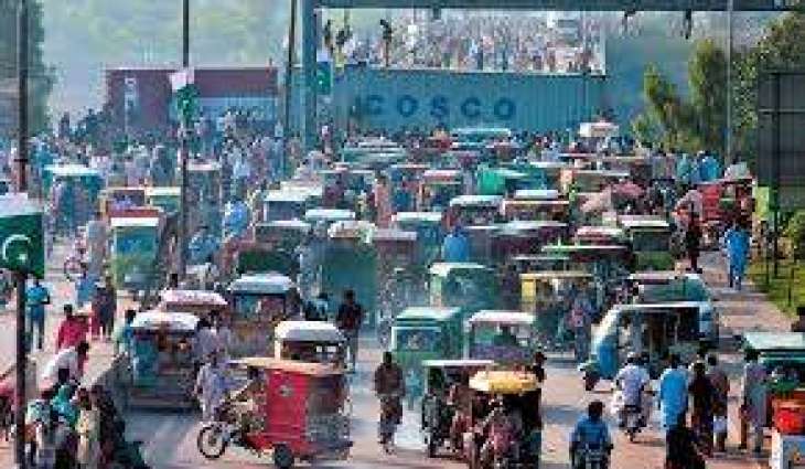 راوی پل اُتے لیگی کارکناں تے پولیس وچکار جھیڑا، حالات خراب ہوگئے
لیگی کارکن سڑکاں توں کنٹینرز ہٹان لئی کرین دی مدد لین لگے