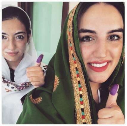 Asifa, Bakhtawar cast votes in Nawabshah