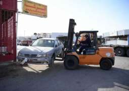 بلدية عنيزة تبدأ حملة لإزالة المركبات المتوقفة والمتعطلة