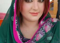 Pashto actress Neelam Gul alleges husband of domestic abuse