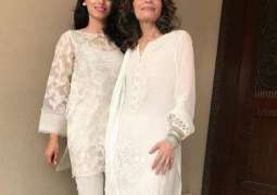 Zainab Abbas is all proud over newly-elected MNA mother Andleeb Abbas