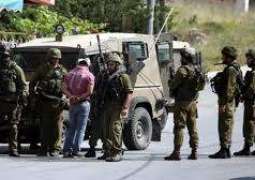 الاحتلال الاسرائيلي يعتقل 15 فلسطينيا 