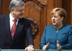 Poroshenko, Merkel Discuss By Phone Situation in Donbas, Peacekeepers