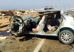 قتل 4 شخصا و أصیب5 في حادث سیر في المملکة العربیة السعودیة