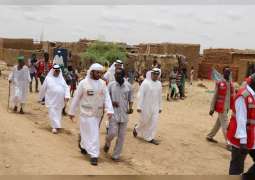 وفد " الهلال " يبدأ جهوده الإنسانية و الإغاثية لمساعدة متضرري فيضانات السودان