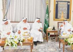 الأمير خالد الفيصل يستقبل وزير النقل