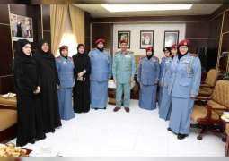 شرطة عجمان تحتفي بيوم المرأة الإماراتية 