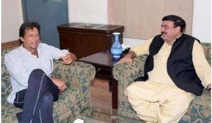 شیخ رشید عمران خان نال رُس پئے
شیخ رشید من پسند وزارت نہ ملن اُتے عمران خان نال رُسے:وسیلے