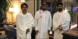Fawad Khan performs Hajj, attends annual lunch hosted by Saudi King