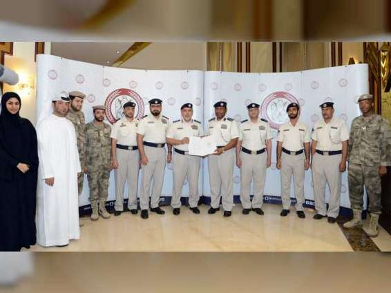 شرطة أبوظبي تكرم فريقها لحصوله على شهادات النظام  الإداري المتكامل المتميزة عالميا