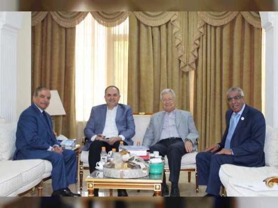 سفير الدولة يلتقي أعضاء لجنة الاخوة الأردنية الإماراتية بمجلس الأعيان