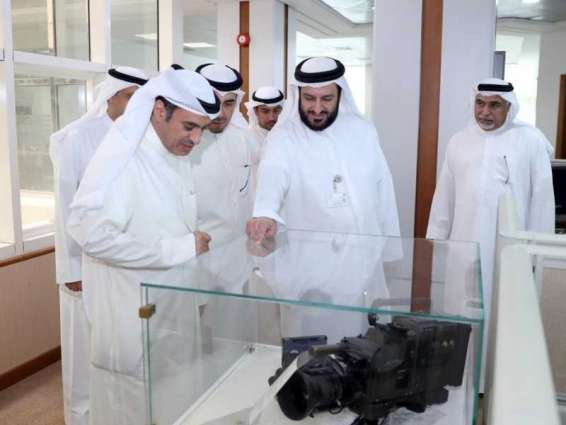 Kuwaiti media delegation visits WAM