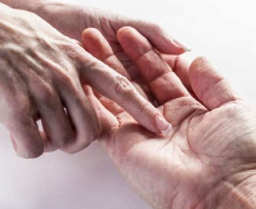 1 in 4 (26%) Pakistanis claim to be interested in palmistry