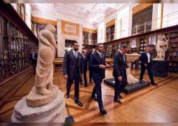 عبدالله بن زايد يدشن قاعة الشيخ زايد في المتحف البريطاني