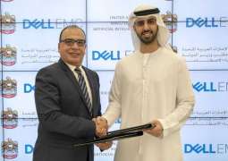 وزير الذكاء الاصطناعي يوقع اتفاقية مع " دل إي إم سي " لتطوير مهارات الشباب الإماراتي