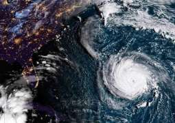  السلطات الأمريكية تجلي مليون شخص على ساحل الأطلسي تحسبا لإعصار 