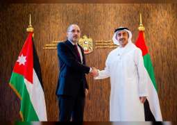 عبدالله بن زايد يستقبل وزير خارجية الأردن
