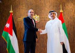 وزير خارجية الإمارات يلتقي نظيره الأردني