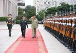 آرمی چیف دا دورہ چین:چینی کمانڈر نال ملاقات
