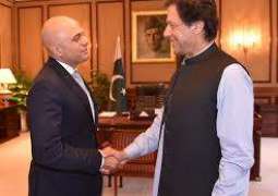 وزير الداخلية البريطاني يلتقي رئيس الوزراء الباكستاني