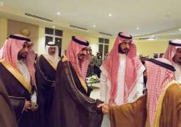 الأمير بدر بن سلطان يستقبل المواطنين بمحافظة دومة الجندل