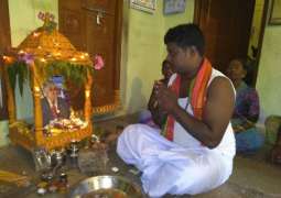 Meet this Indian man who worships Donald Trump as God