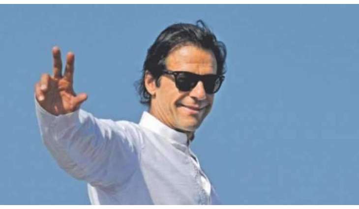 پروٹوکول نہ لین دے دعوے دھر ے دے دھرے رہ گئے
وزیر اعظم عمران خان دی لاہور آمد اُتے مال روڈ بند، شہریاں نے تنقید دا نشانہ بنا دتا