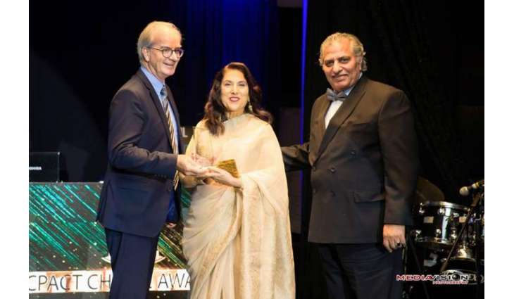 Usman, Samina Peerzada receive Best Iconic Couple Award in Canada