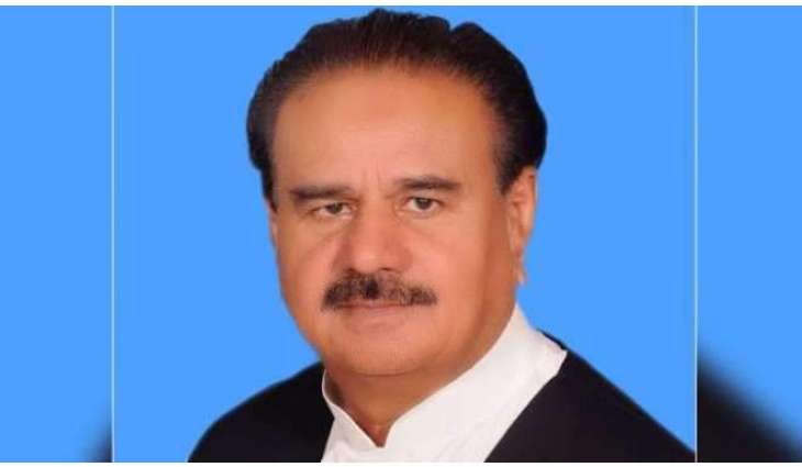ڈی پی او پاکپتن دے تبادلے مگروں پاکستان تحریک انصاف اک ہور جھیڑے دا شکار
پی ٹی آئی دے رکن قومی اسمبلی سردار ذوالفقار علی خان اُتے تبادلیاں لئی ڈی سی چکوال اُتے دباء پان دا الزام