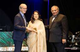 Usman, Samina Peerzada receive Best Iconic Couple Award in Canada