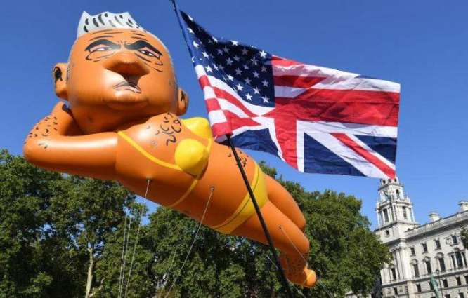 Londoners Launch Giant Air Balloon Depicting City Mayor to Protest Rising Crime