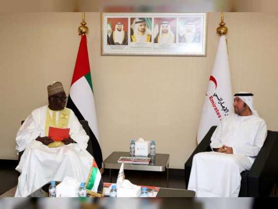 رئيس البرلمان السنغالي: الإمارات تقف بمقدمة القوى الخيرة في العالم