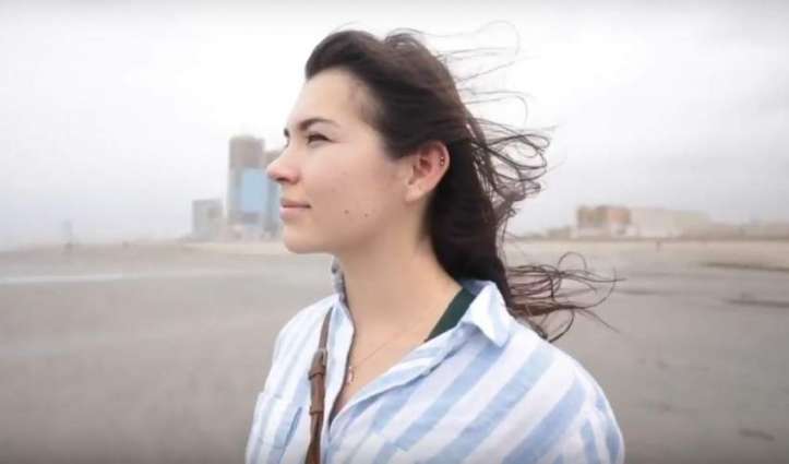 Eva Zubeck, known for PIA Kiki challenge, shows beautiful Karachi in recent vlog