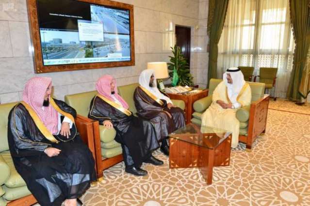 الأمير فيصل بن بندر يستقبل رئيس المحكمة الجزائية ورئيس المحكمة العامة بالرياض