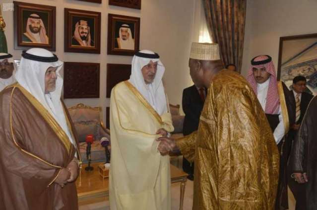 أمير منطقة مكة المكرمة يستقبل رؤساء البعثات القنصلية بجدة