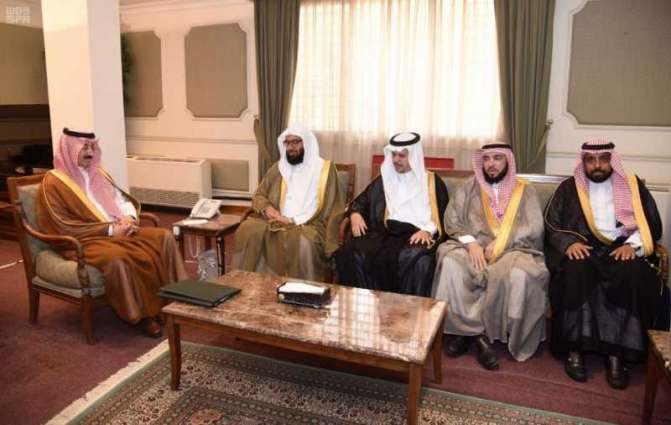 الأمير بدر بن جلوي يستقبل مدير تعليم الأحساء