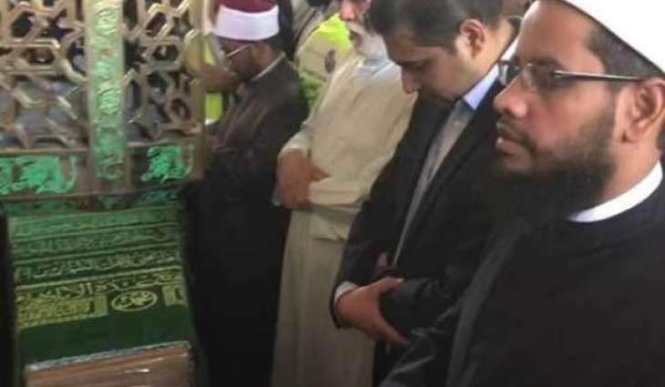 بیگم کلثوم نواز دی میت پاکستان لیان وچ دیر
شہباز شریف اپنی بھرجائی دی میت لے کے لندن دے ہیتھرو ائر پورٹ اپڑ گئے