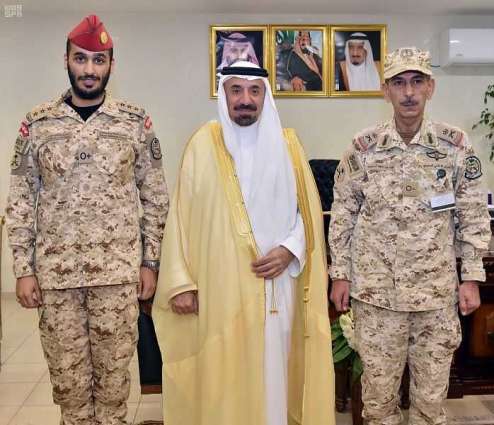 أمير منطقة نجران يقلد الأمير سلمان بن عبدالله رتبته الجديدة