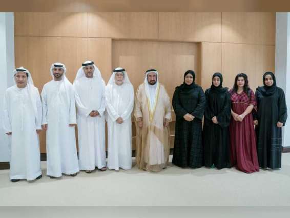 حاكم الشارقة يلتقي رئيس وأعضاء اتحاد كتاب وأدباء الإمارات